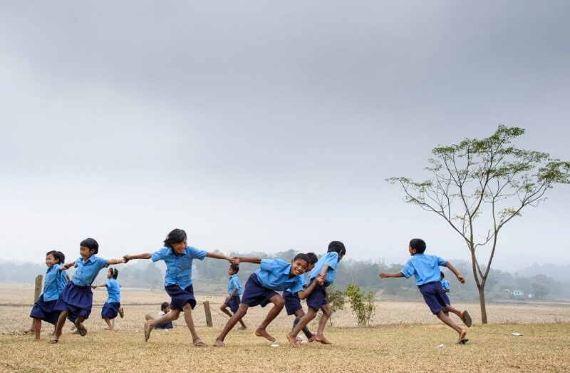 Childhood Street Games played only by 90's kid.