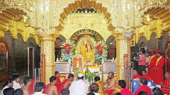 Best Temples to visit in Maharashtra - Shirdi Sai Baba Temple, Shirdi