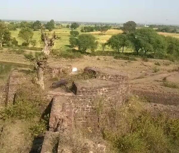 Famous Forts in Maharashtra - Malhargad Fort – Kalewadi